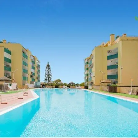 Spacious 1 Bed In W/ Fast Wifi & Pool 维拉摩拉