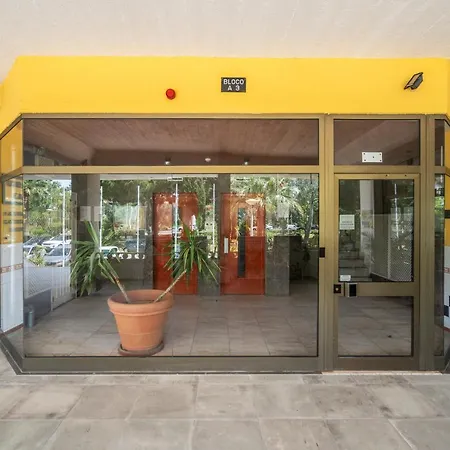 Spacious 1 Bed In W/ Fast Wifi & Pool 维拉摩拉