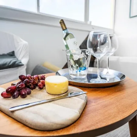 Spacious 1 Bed In W/ Fast Wifi & Pool アパート *